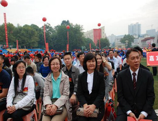 泰国代表团参加建校110周年庆典活动